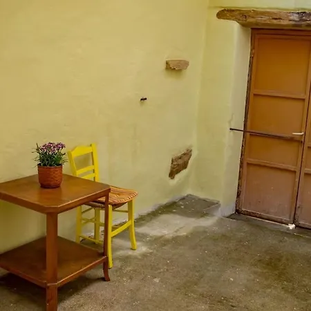 펜션 Traditional House In Fres
